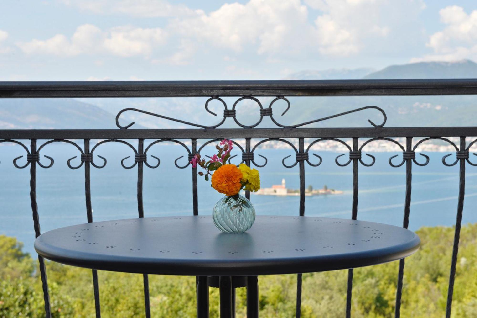 Villa Vista Azzurra Tivat Extérieur photo