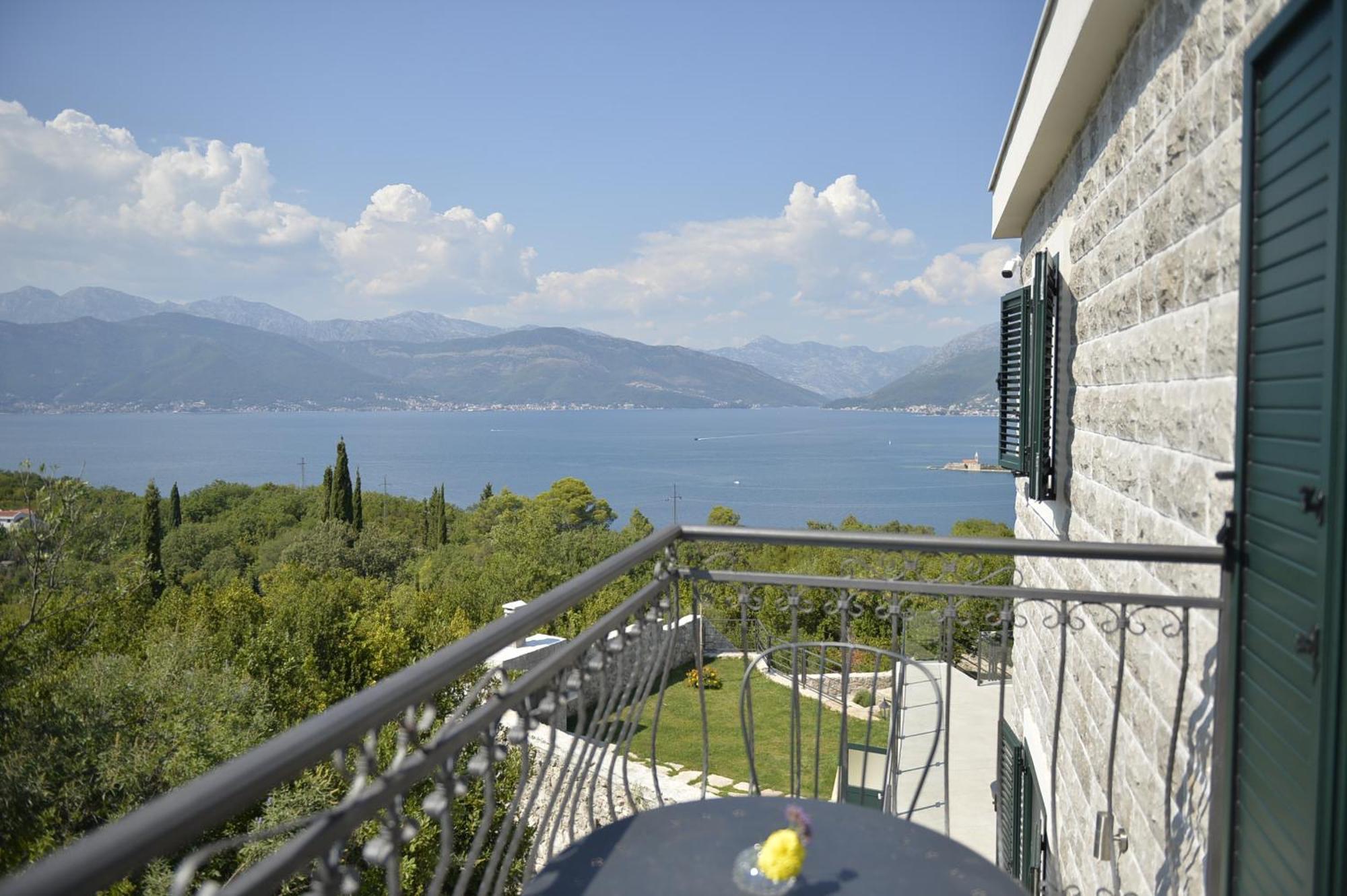 Villa Vista Azzurra Tivat Extérieur photo